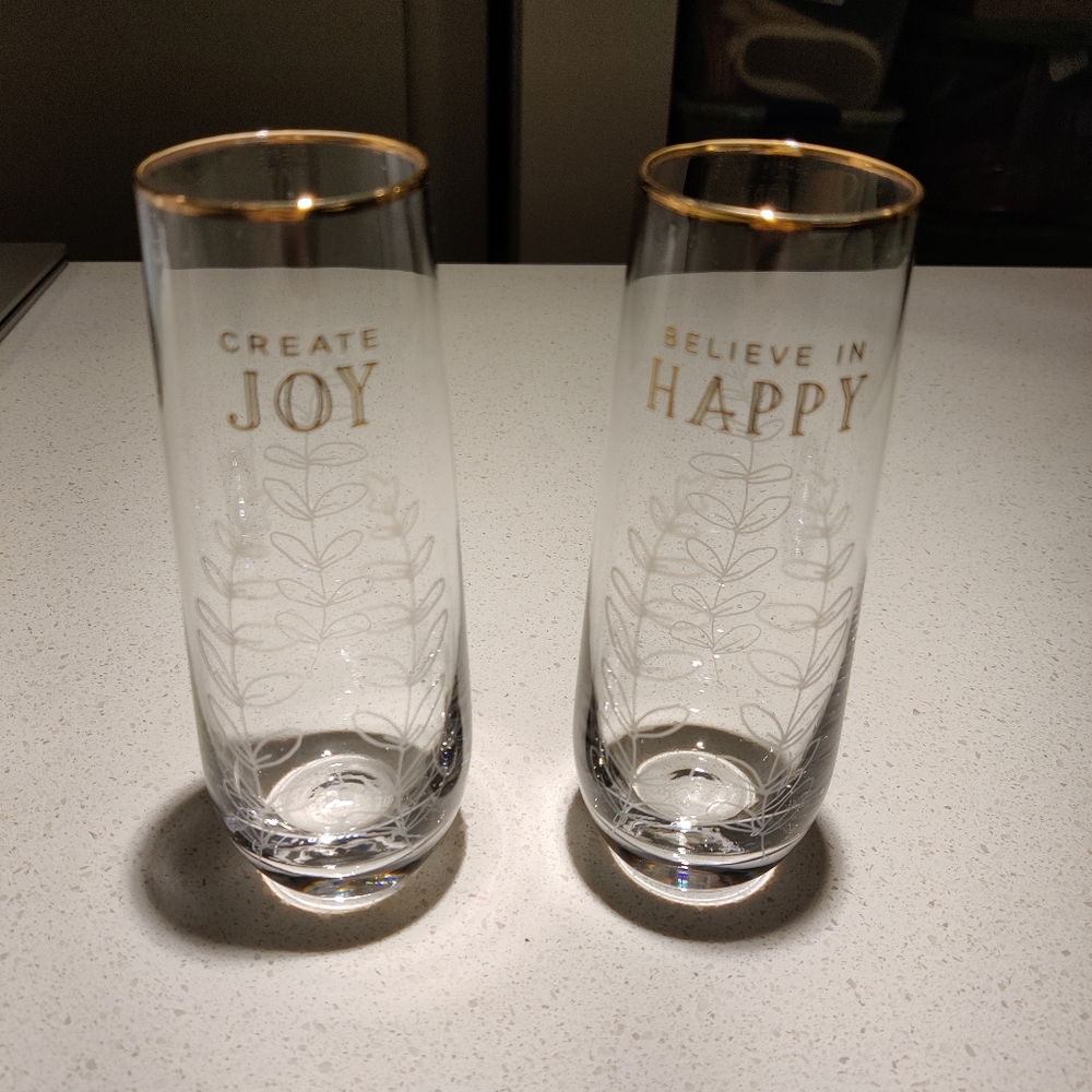 Gold rim champagne glasses